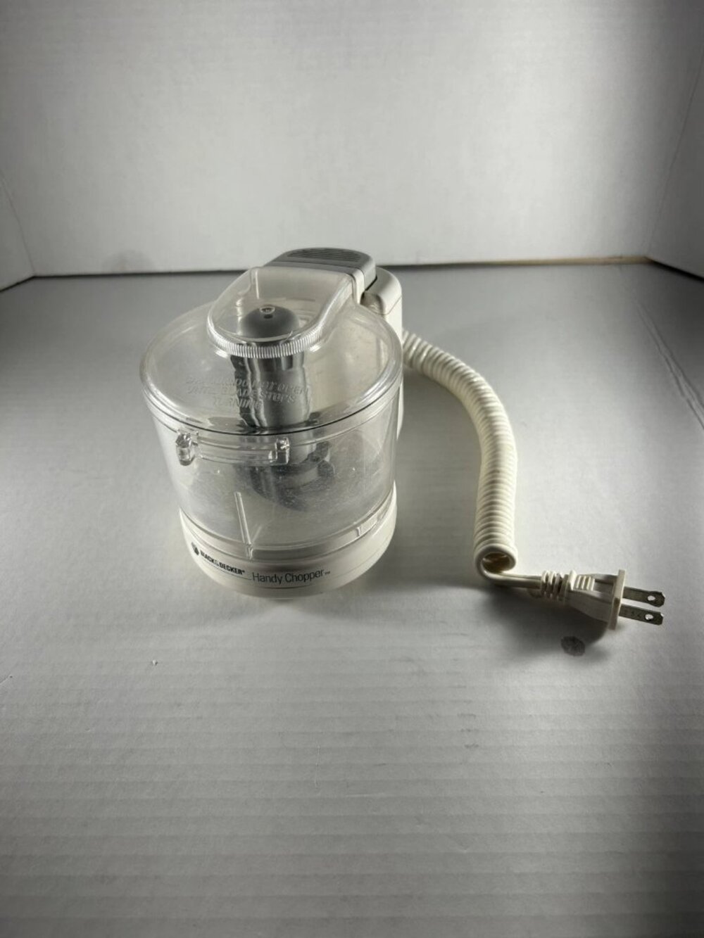 Vtg Black & Decker Handy Chopper Mincer HC2000 Mini Food Processor Tested Works